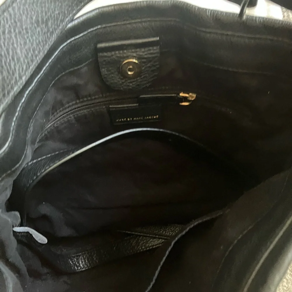 Marc by Marc Jacob’s Large Hobo Bag | Leather Crossbody | Work Polished